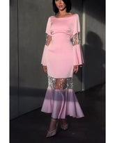 Elegant one-line neckline dress with an empty waist