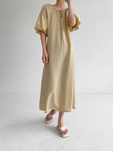 Simple Hollow Waist Slim Bubble Sleeve Dress