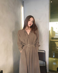 Simple And Elegant V-Neck Long Sleeve Lace-Up Waist Midi Dress