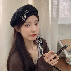 Retro Metal Pin Casual Beret