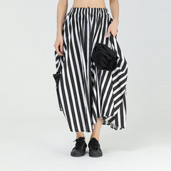 Women Bud Vertical Stripe Irregular Skirt