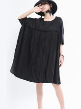 Loose Black Pleated Splicing Dress