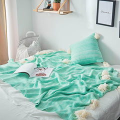Tasseled Pompom Triming Knit Blankets