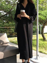 Loose Black V-neck Long Sleeves Dress