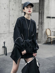 Black Loose Line Splicing Round Neck Sweatshirt
