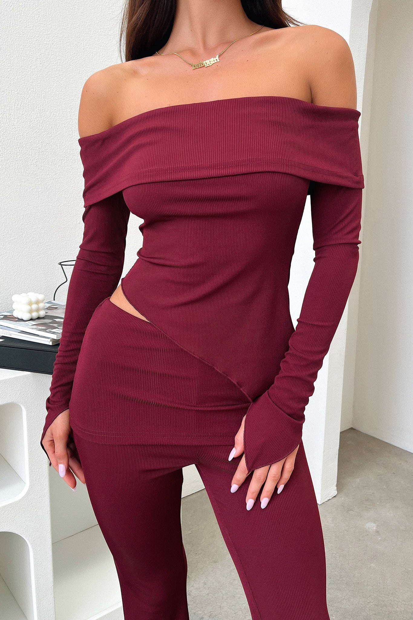 Fashionable one shoulder long sleeve two piece set