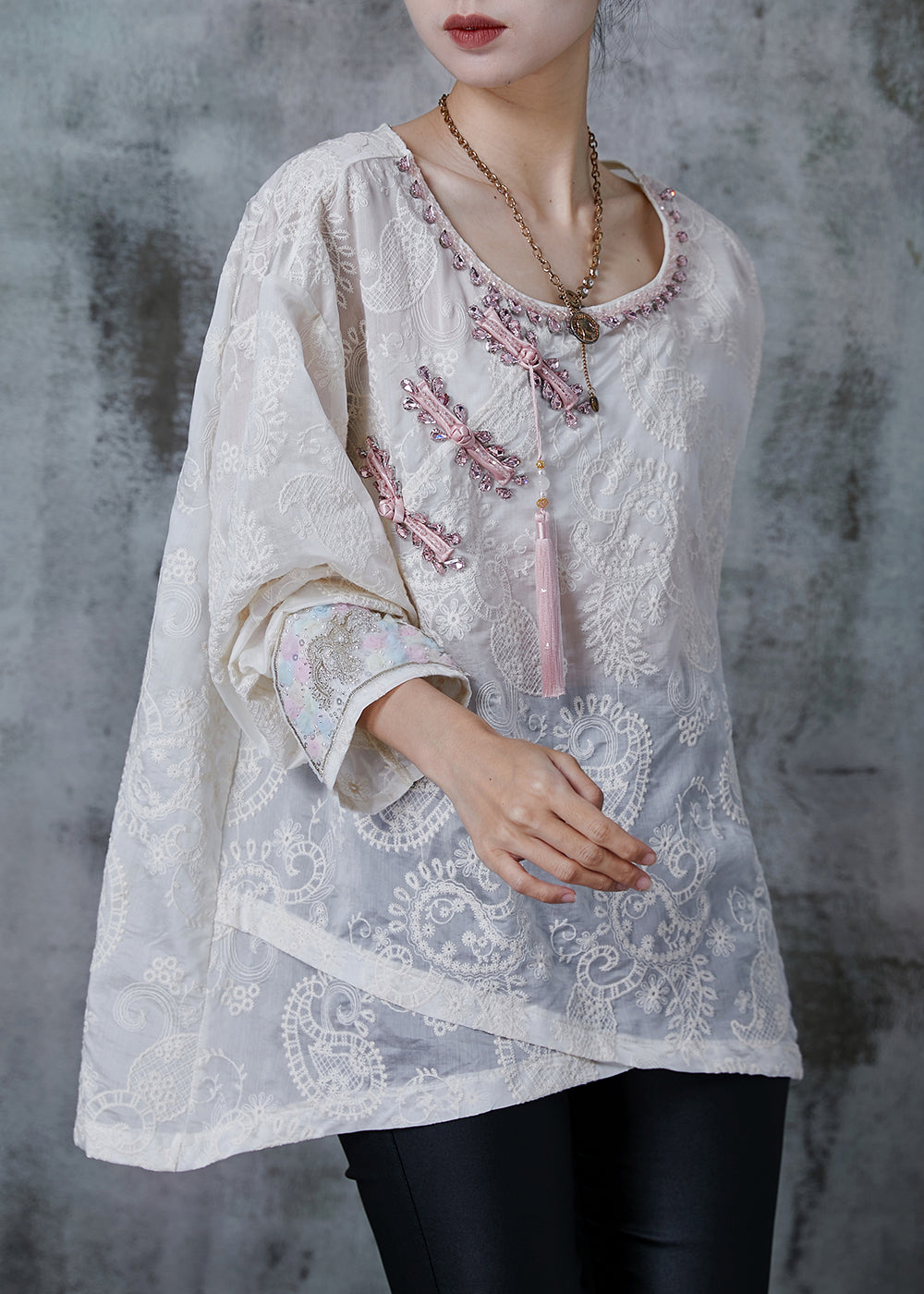 Art White Embroidered Chinese Button Tasseled Shirt Spring