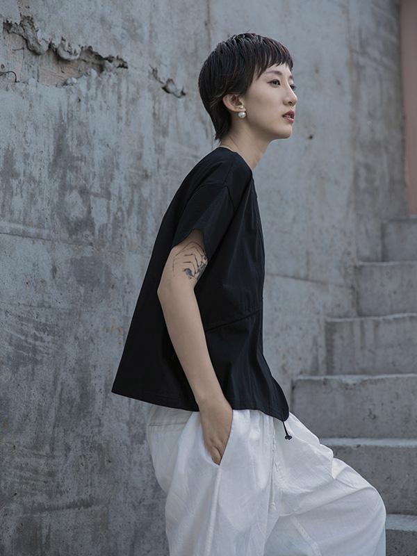 Simple Solid Color Pleated Cropped T-Shirt