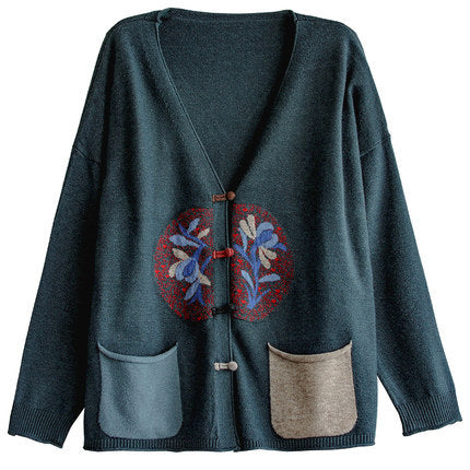 Retro Embroidered Buckle V-Neck Sweater