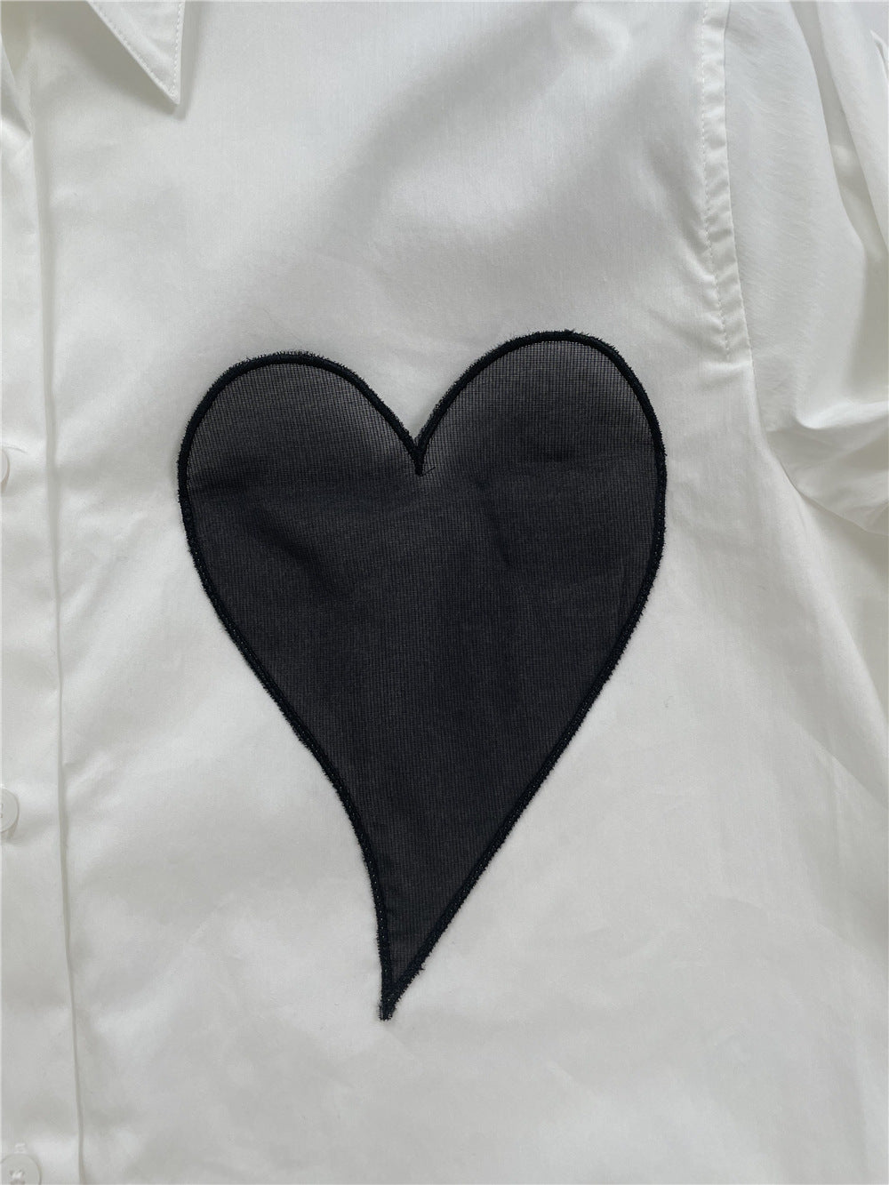 Simple Heart Patch Single Breasted Shirt