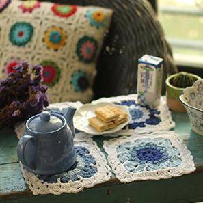 Handmade Blue And White Porcelain Plate Cushion Set