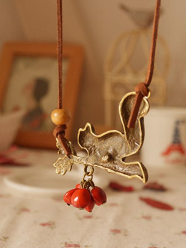 Vintage Squirrel Red Beans Necklace