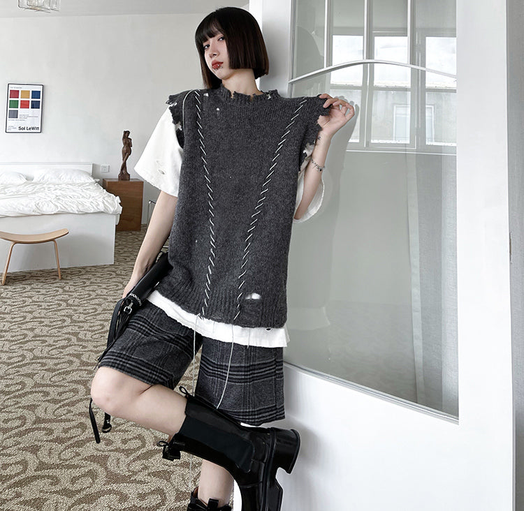 Loose Knit Sleeveless Round Neck Sweater Vest