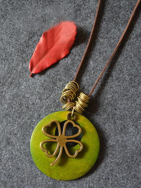 Vintage Wood Four Leaf Clover Necklace