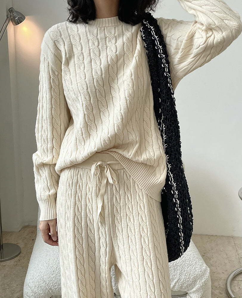 Cable Loose Round Neck Knitted Sweater Top