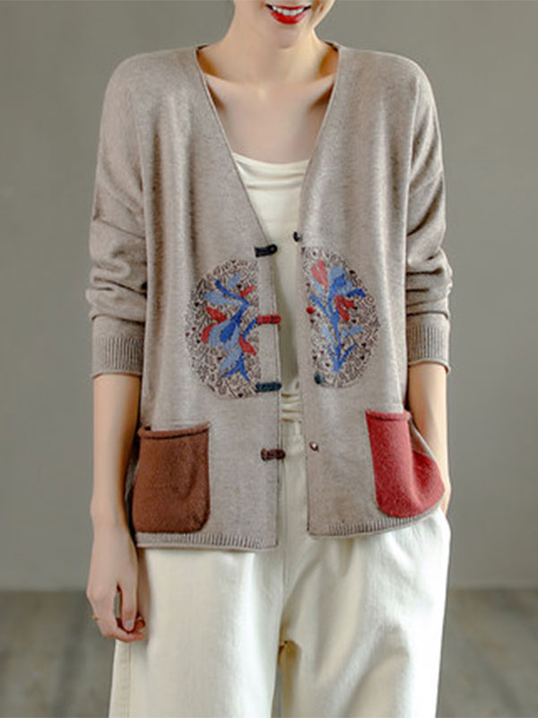 Retro Embroidered Buckle V-Neck Sweater