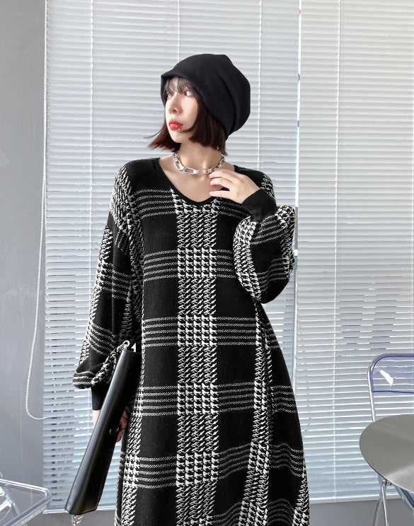 Long Sleeve Loose Mid-Length Knitted Plaid Sweater Dress