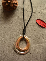 Simple Cropped Circles Necklace