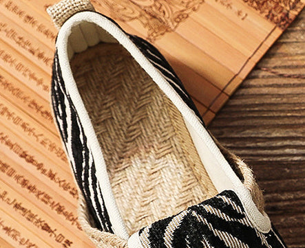 Embroidered Ethnic Style Small Fresh Casual Shoes