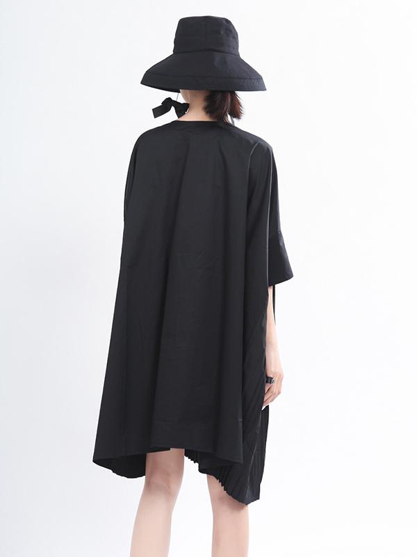 Loose Black Pleated Splicing Dress