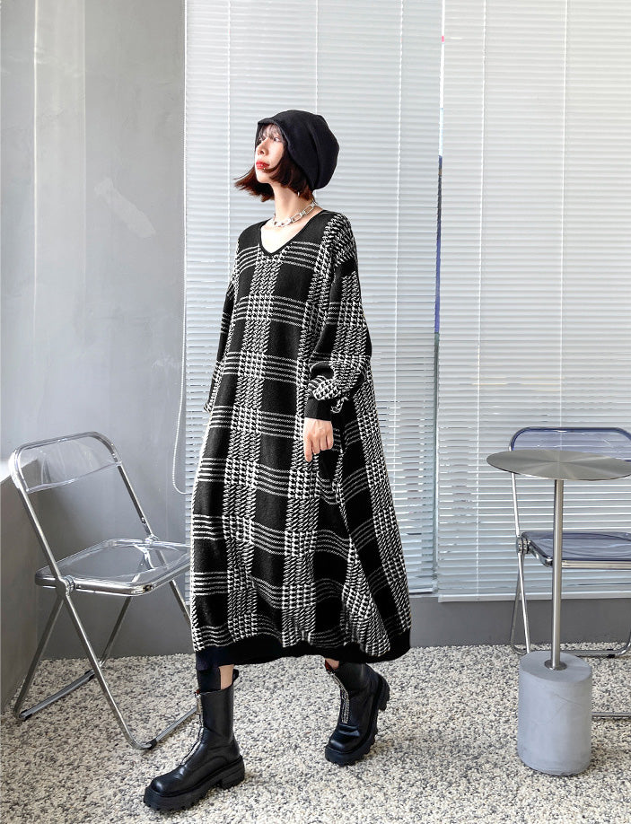 Long Sleeve Loose Mid-Length Knitted Plaid Sweater Dress