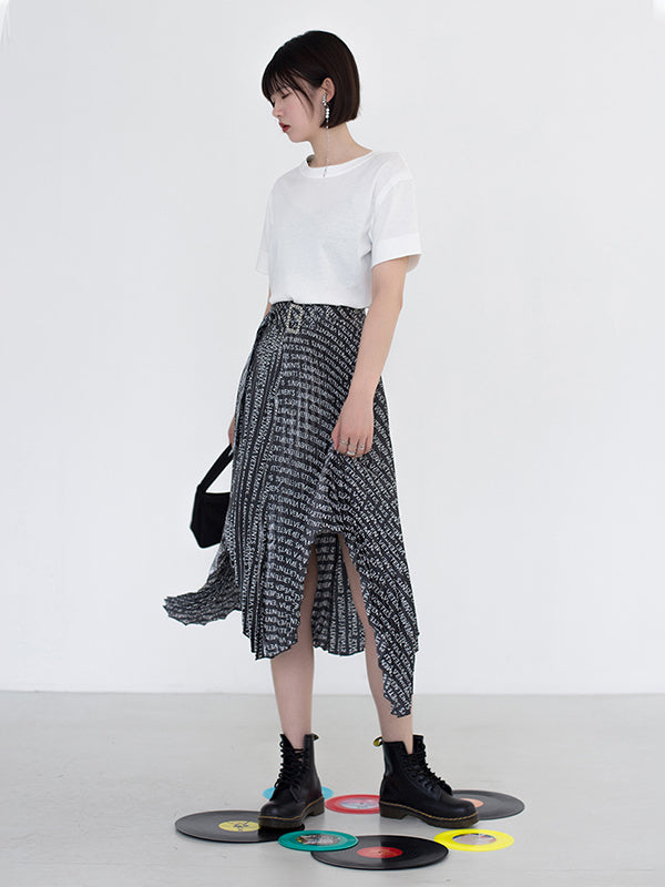 Irregular Letter Printed Simple Skirt