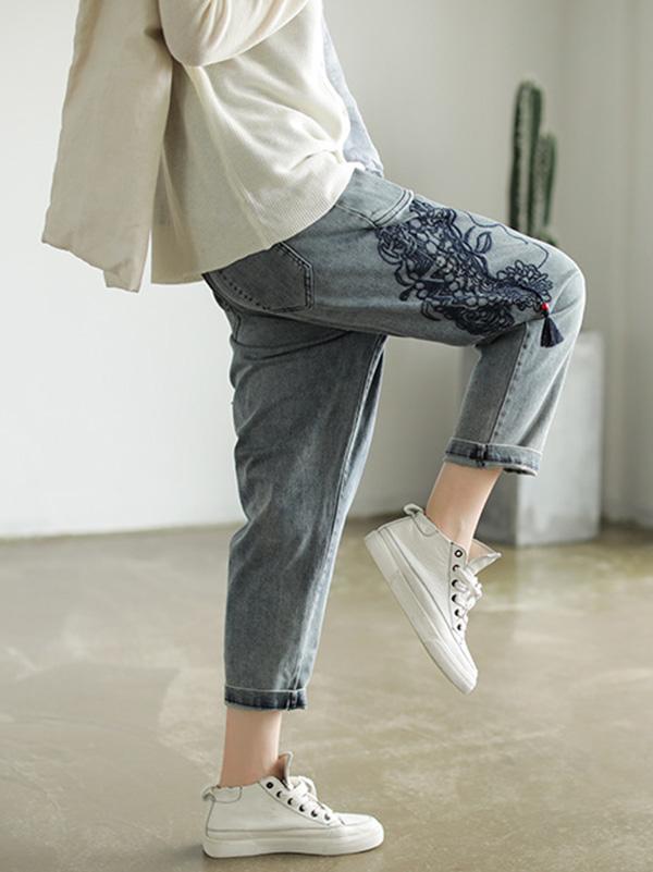 Casual embroidered Jean Pants