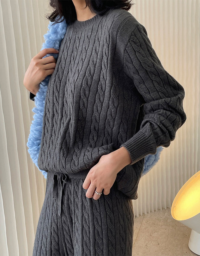 Cable Loose Round Neck Knitted Sweater Top