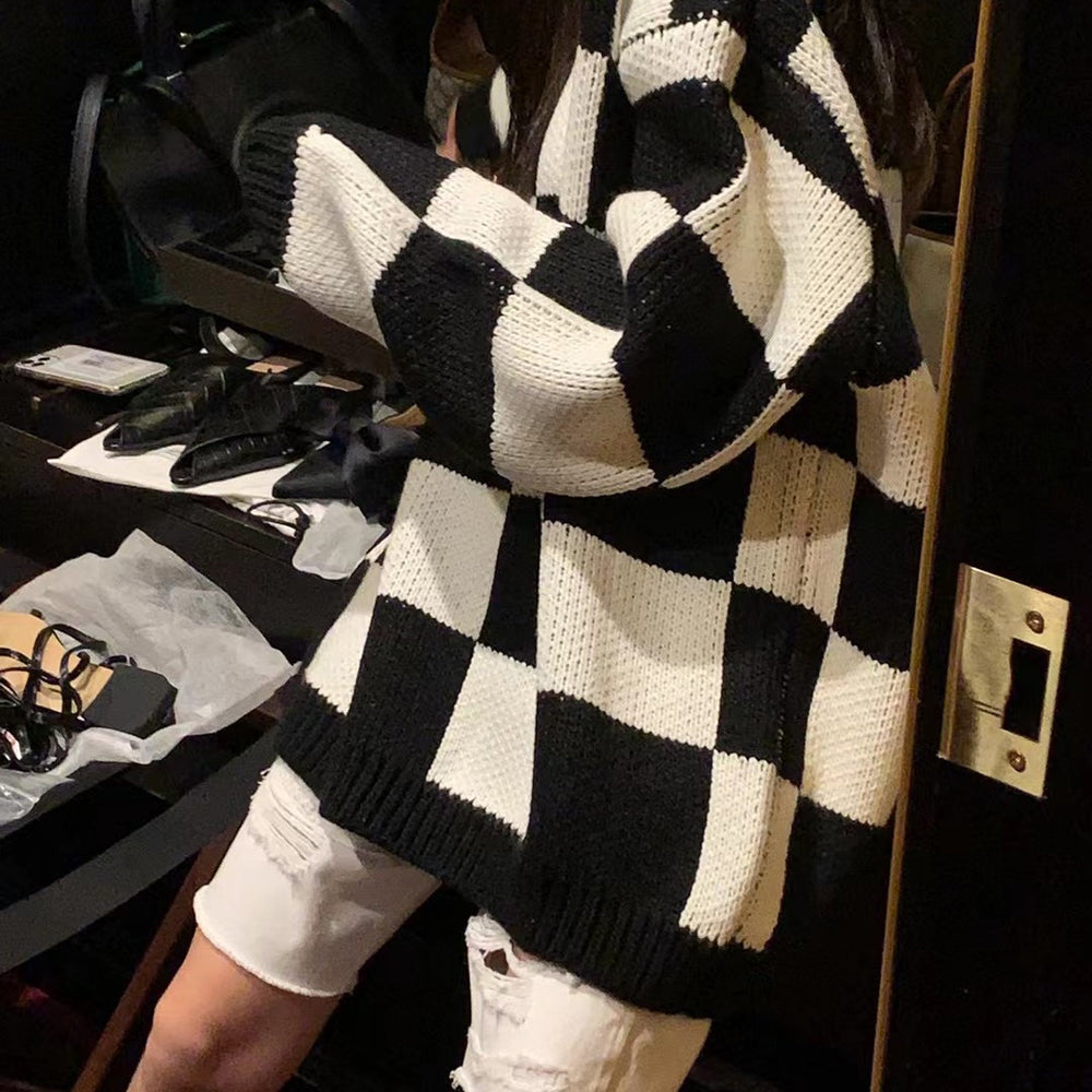 Loose Color Block Plaid Round Neck Knitted Sweater