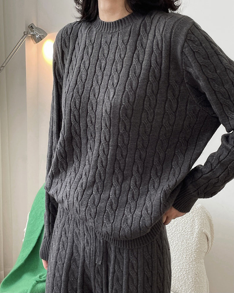 Cable Loose Round Neck Knitted Sweater Top