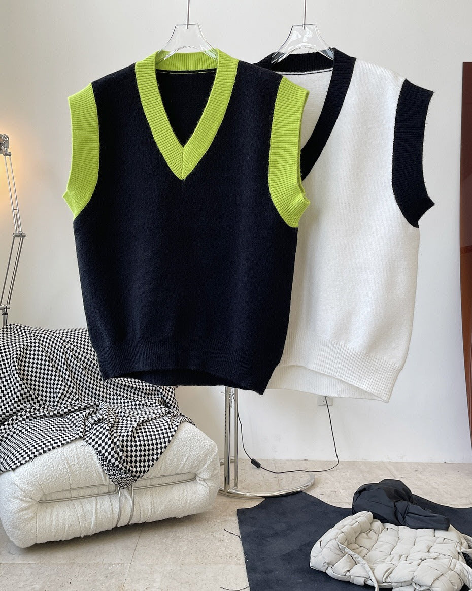 V-Neck Knit Contrasting Colors Waistcoat