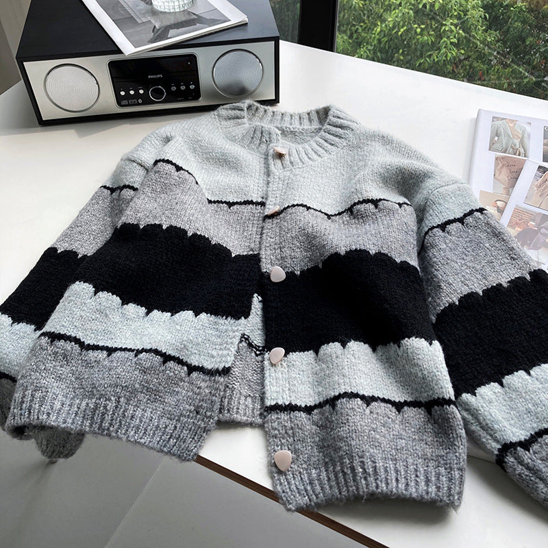 Color Block Round Neck Knitted Sweater Coat