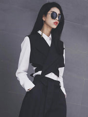 Black Sleeveless Suit Collar Vest