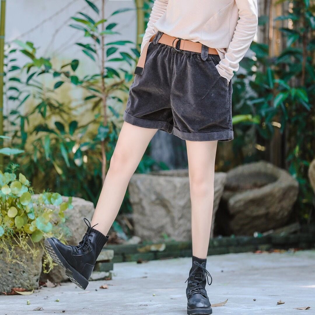 Women Retro Solid Color Loose Casual Shorts