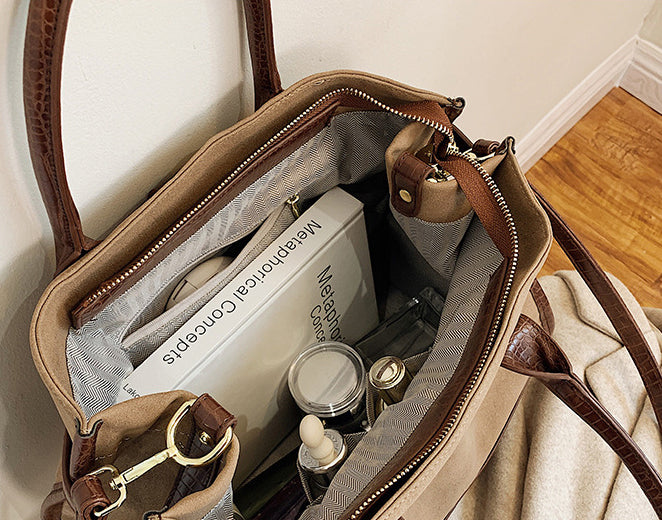 Retro Large Capacity Messenger Handbag Dual-Use