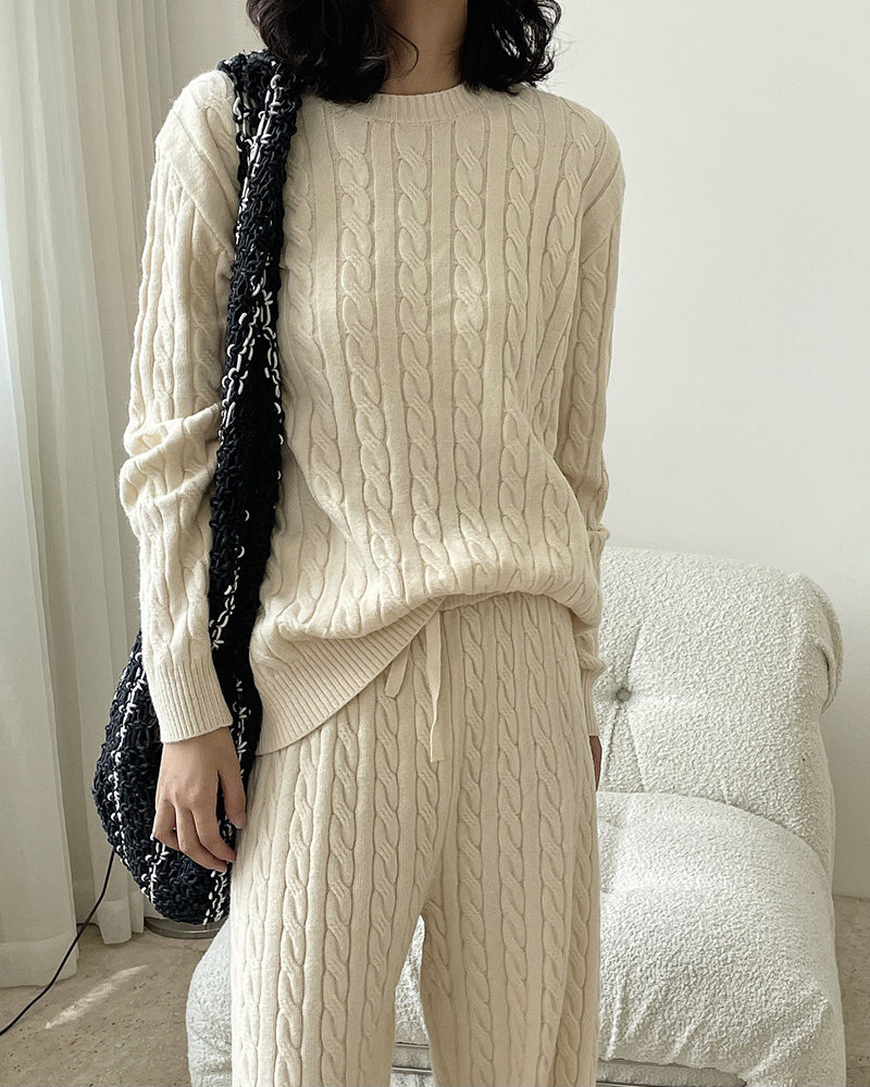 Cable Loose Round Neck Knitted Sweater Top