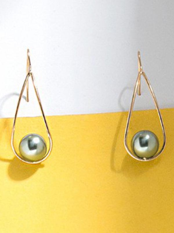 New Succinct Asymmetric Pearl Eardrop