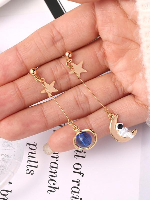 Spaceman Earth Shape Earrings