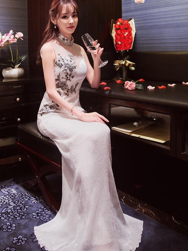 White Sequined Long Cheongsam Evening Dress