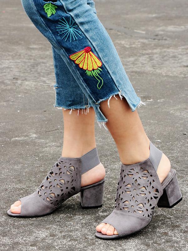 Gray Hollow Chunky Mid Heels