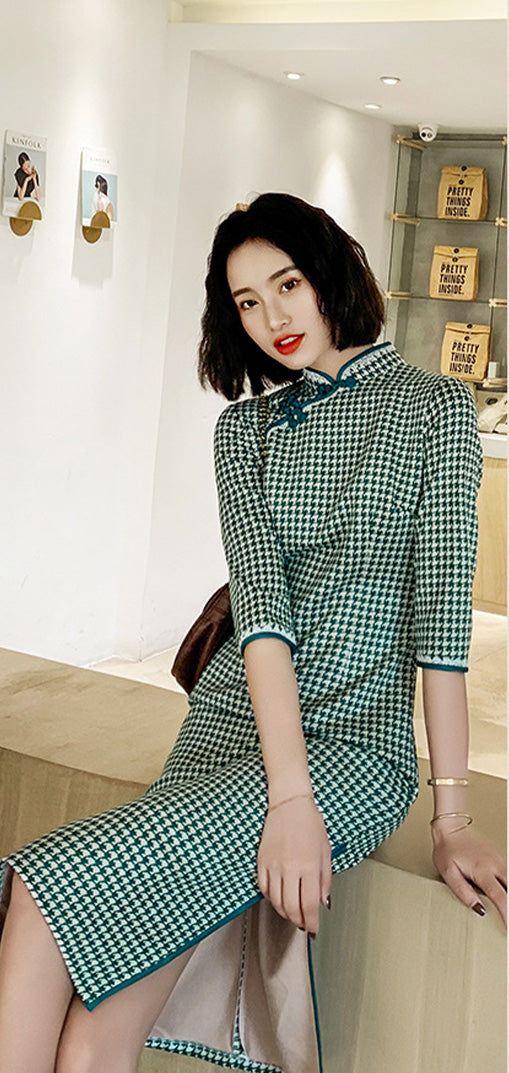 Stand Collar Slash Checkered Cheongsam With Low Slit Midi Dress