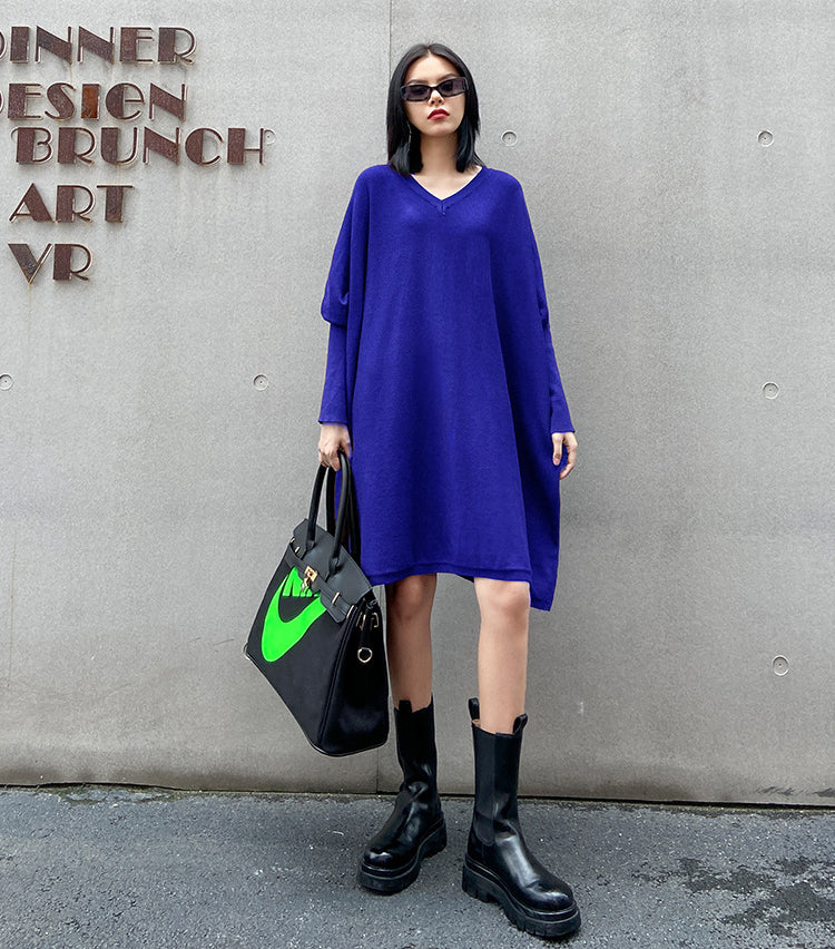 Loose V-Neck Bat Sleeve Sweater Dress