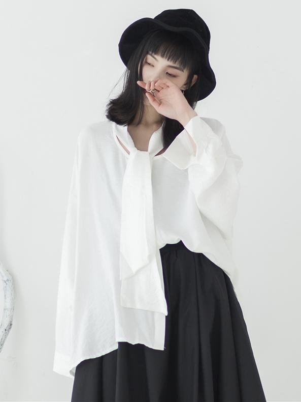 Original Roomy Black Chic Lace-up Blouse