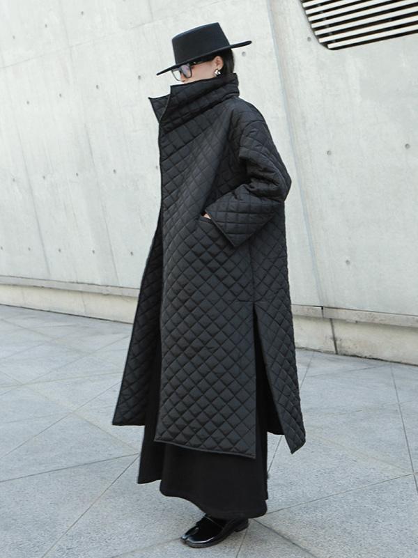 Black Rhombic Split-Side High Collar Long Coat