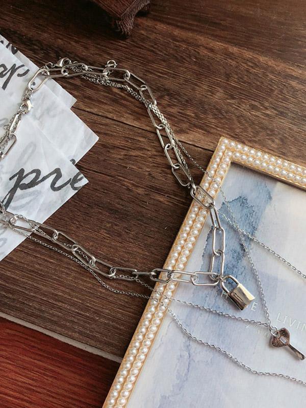 Chic Key Lock Chains Necklace