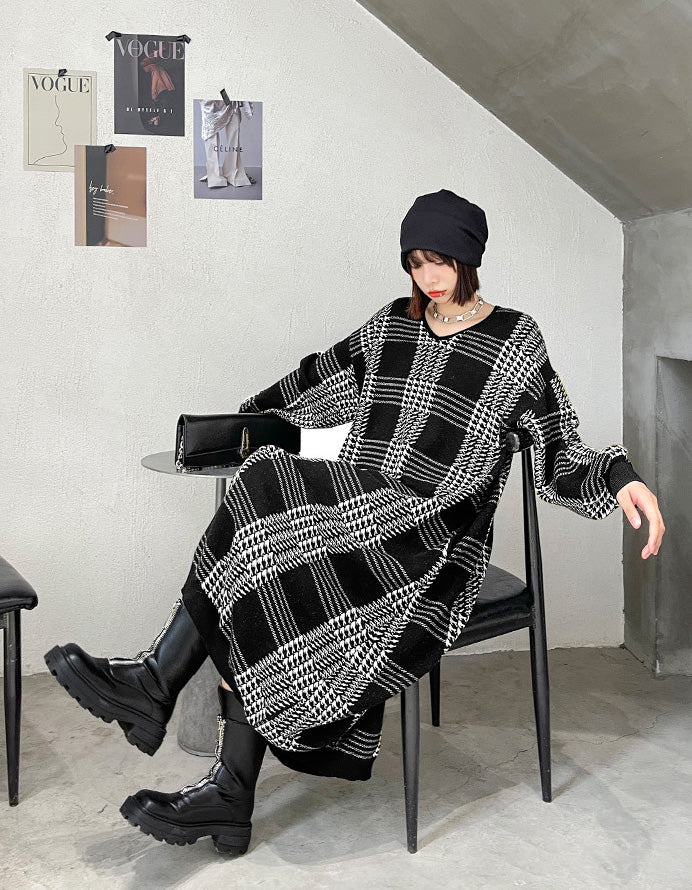 Long Sleeve Loose Mid-Length Knitted Plaid Sweater Dress