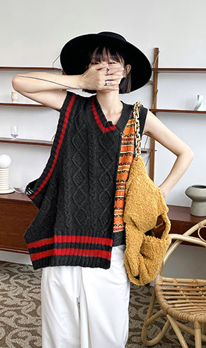 Irregular Contrast Color V-Neck Design Knitted Vest