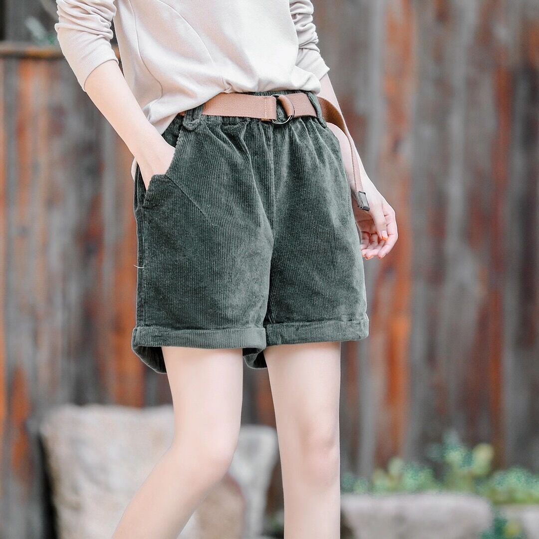 Women Retro Solid Color Loose Casual Shorts