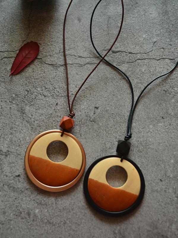 Geometric Circle Two-Color Wood Chip Long Necklace