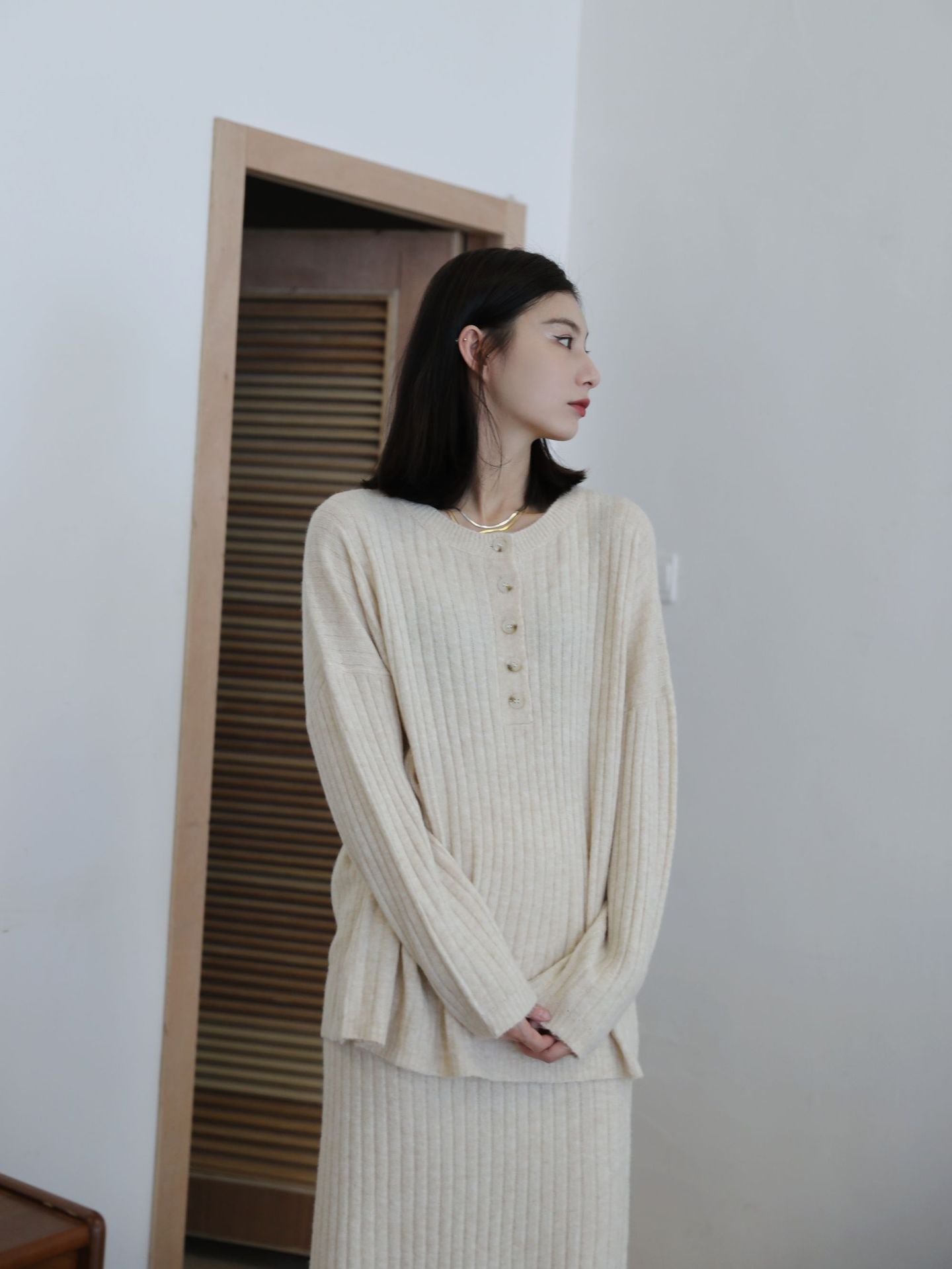 Round Neck Simple Casual Knitted Sweater